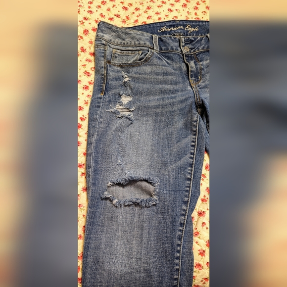 💥5 for 25 💥 American Eagle Artist distressed crop jeans 👖size 12 - Picture 9 of 16